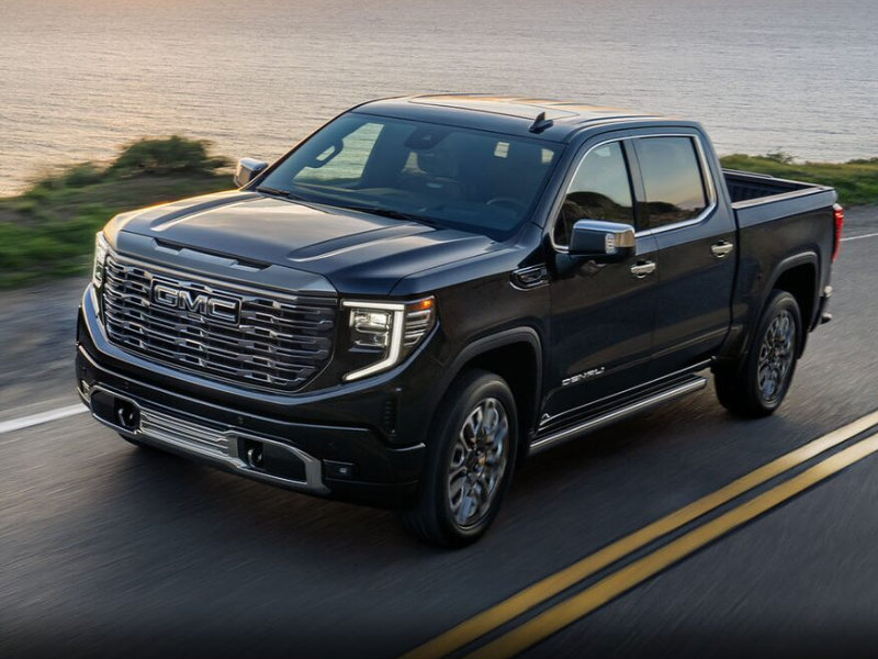 Check out the Luxurious Interior of the 2024 GMC Sierra 1500 near